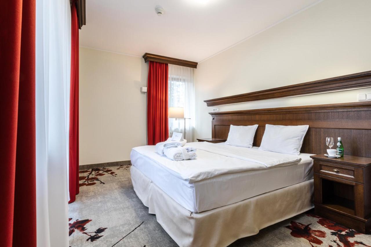 Hotel Crocus Zakopane Exterior foto